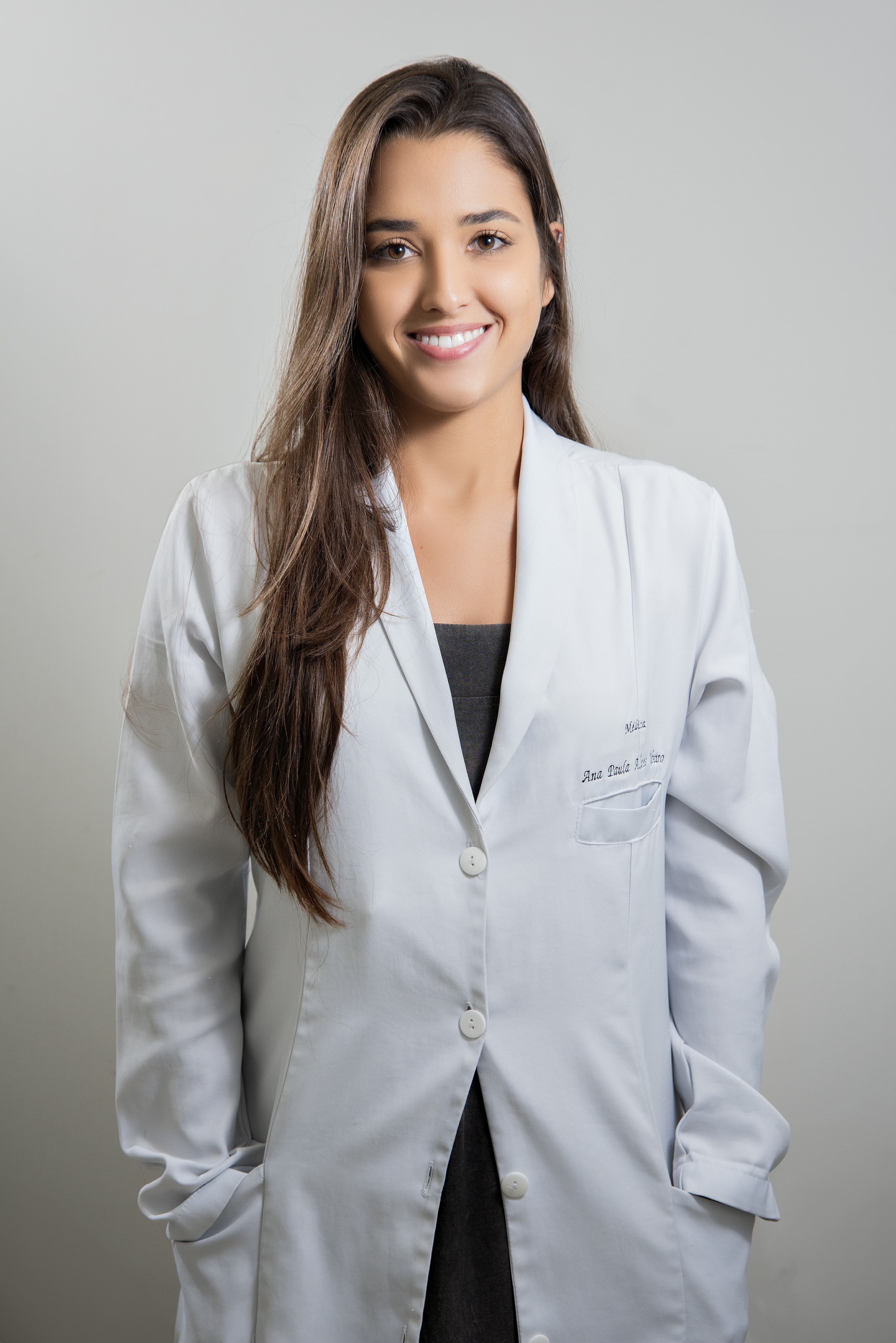 Dra. Ana Paula Alves Ribeiro